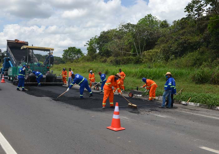 VIABAHIA prossegue com obras de recuperação do pavimento neste mês de outubro