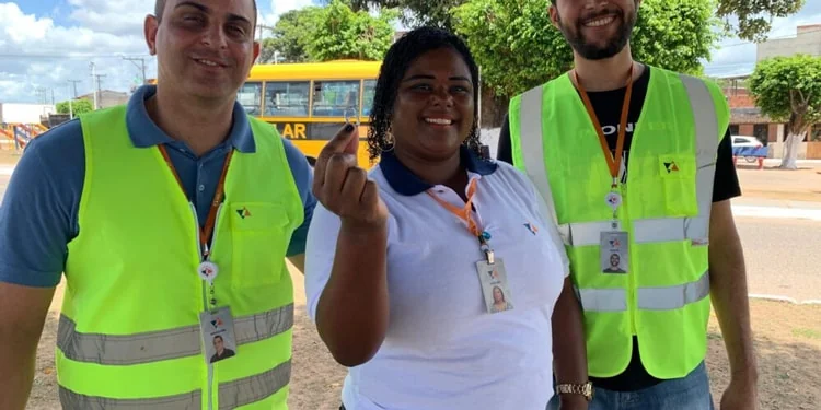 Projeto transforma lacres de latas em doação de cadeiras de rodas em Simões Filho