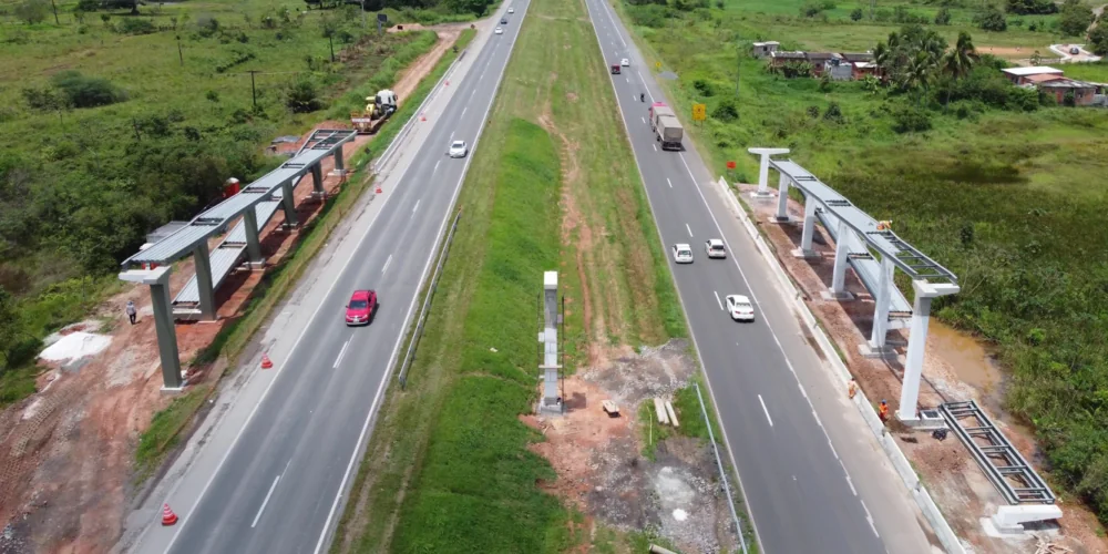 VIABAHIA avança na construção de mais uma passarela na BR-324