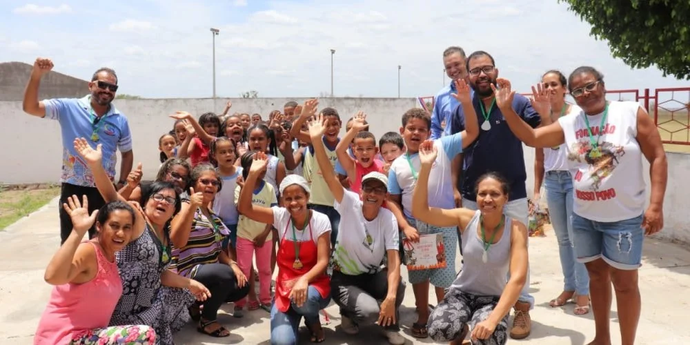 VIABAHIA promove ação de educação ambiental em Santo Estevão e recebe medalha por trabalhos socioambientais